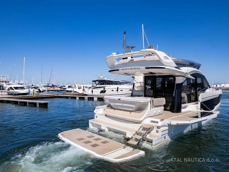 Galeon 440 Fly/ 450 HTC