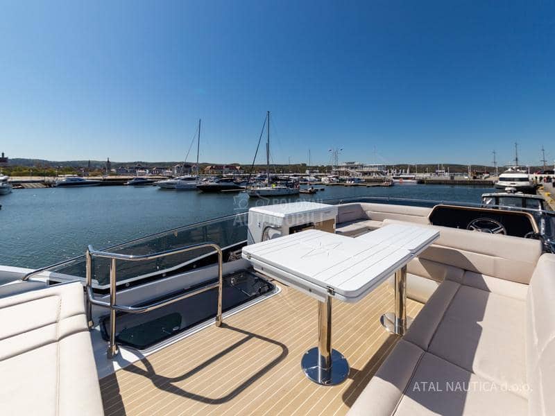 Galeon 440 Fly/ 450 HTC