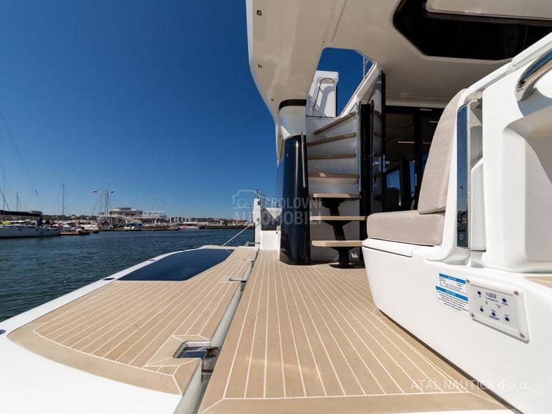 Galeon 440 Fly/ 450 HTC