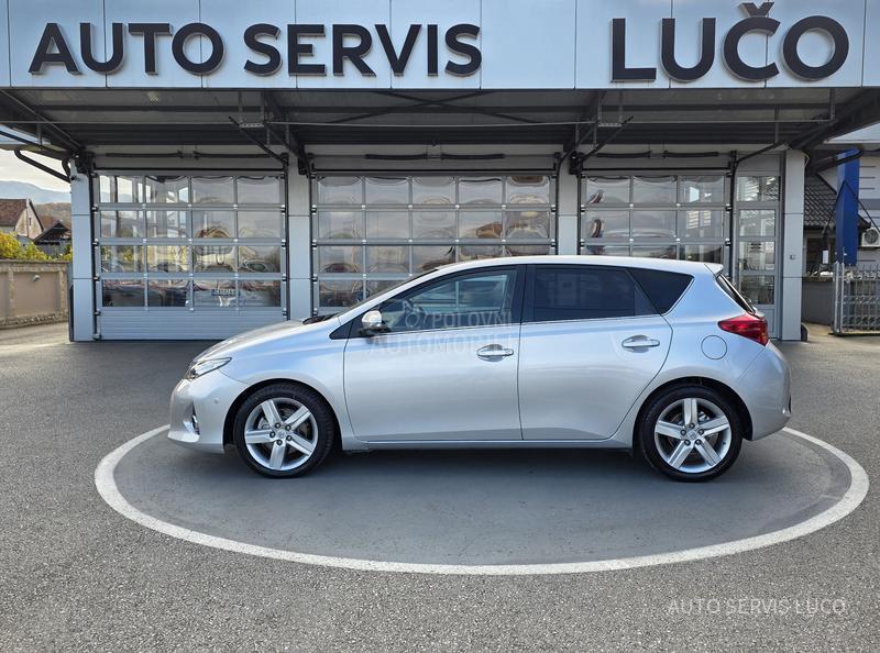 Toyota Auris 2.0 D R kamera