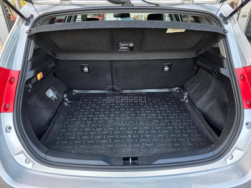 Toyota Auris 2.0 D R kamera