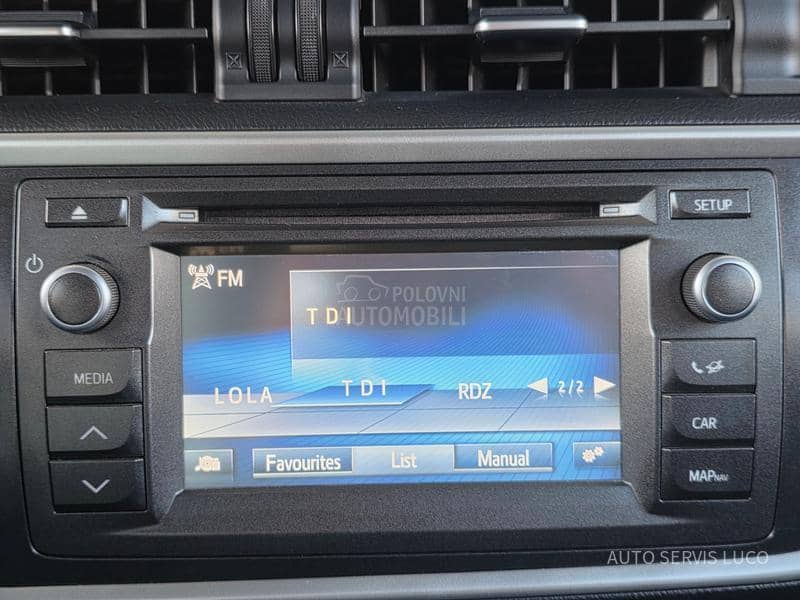 Toyota Auris 2.0 D R kamera