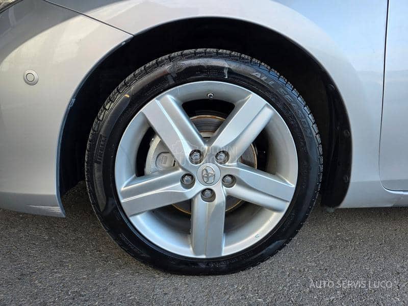 Toyota Auris 2.0 D R kamera