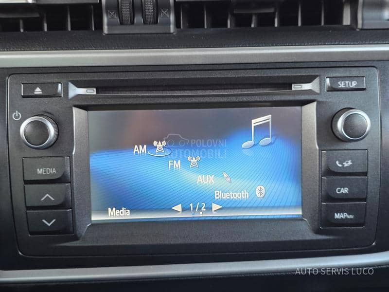 Toyota Auris 2.0 D R kamera