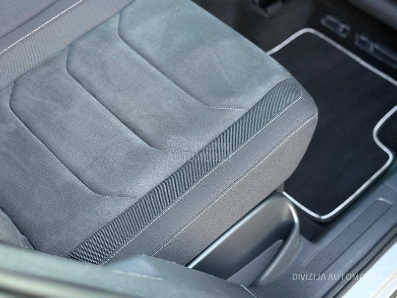 Volkswagen Tiguan Pano/Dsg/4x4/360kam