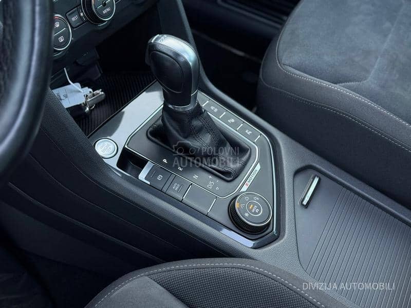 Volkswagen Tiguan Pano/Dsg/4x4/360kam