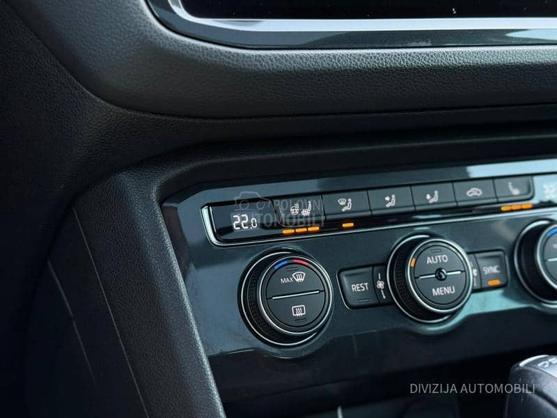 Volkswagen Tiguan Pano/Dsg/4x4/360kam