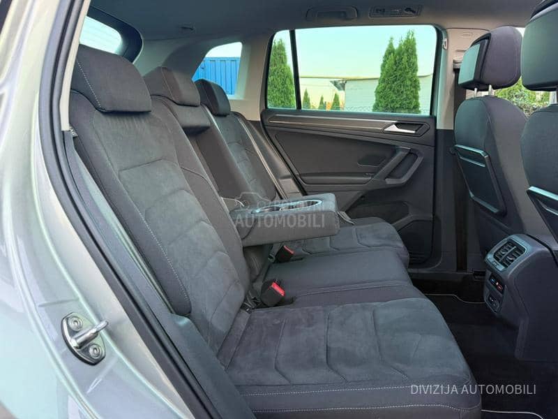 Volkswagen Tiguan Pano/Dsg/4x4/360kam