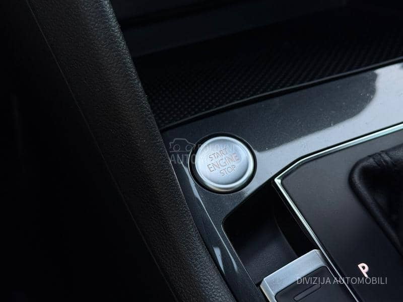 Volkswagen Tiguan Pano/Dsg/4x4/360kam