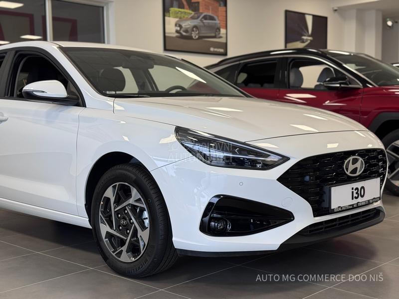 Hyundai i30 1.5 DPI STYLE
