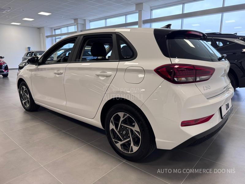 Hyundai i30 1.5 DPI STYLE