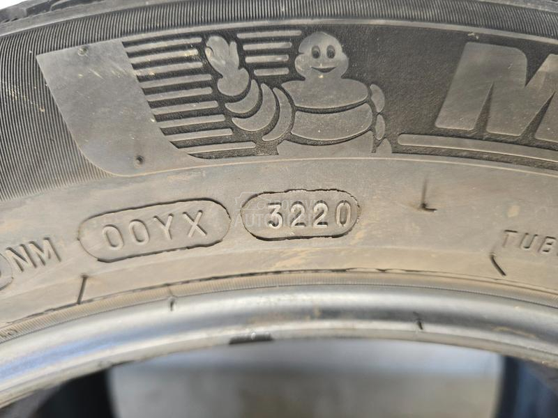 Michelin 235/50 R19 Zimska