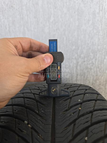 Michelin 235/50 R19 Zimska