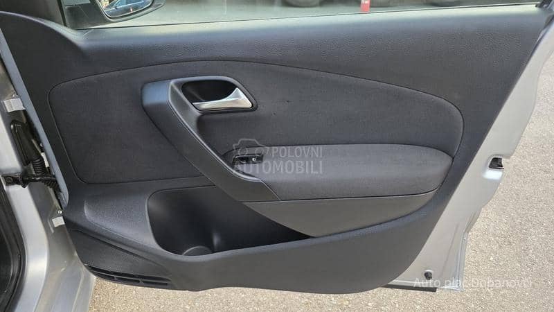 Volkswagen Polo 1.4 b DSG