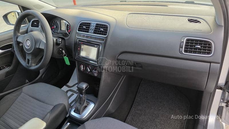 Volkswagen Polo 1.4 b DSG
