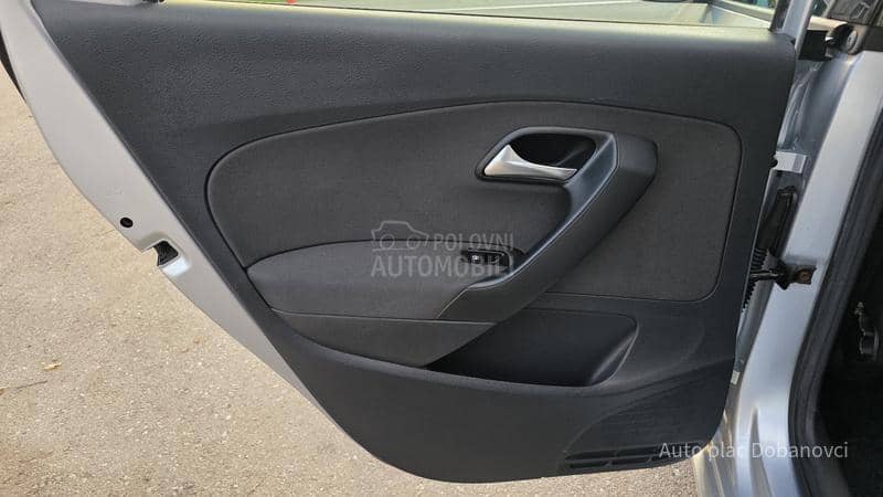 Volkswagen Polo 1.4 b DSG