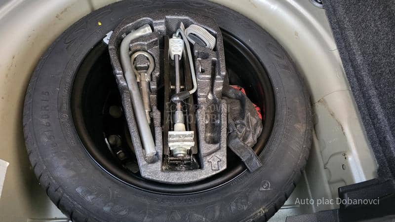 Volkswagen Polo 1.4 b DSG