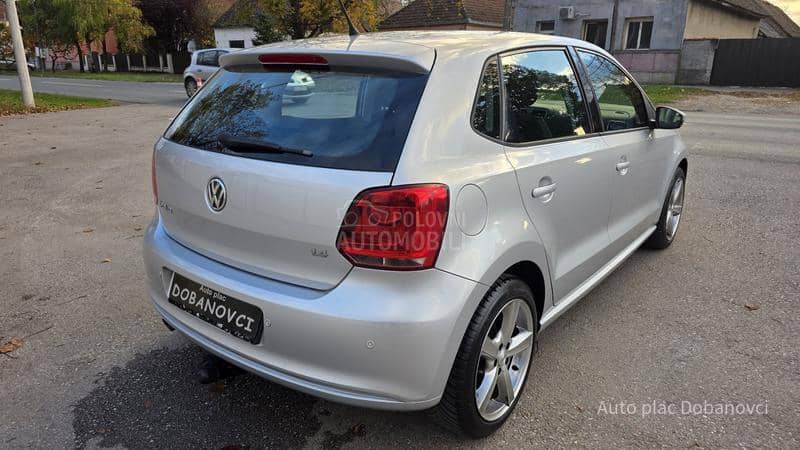 Volkswagen Polo 1.4 b DSG