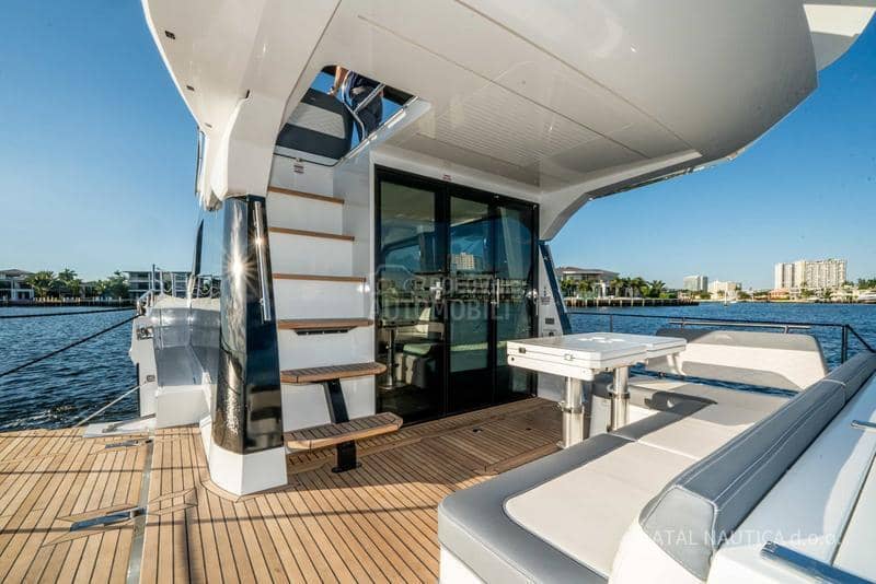 Galeon 400 FLY / 410 HTC