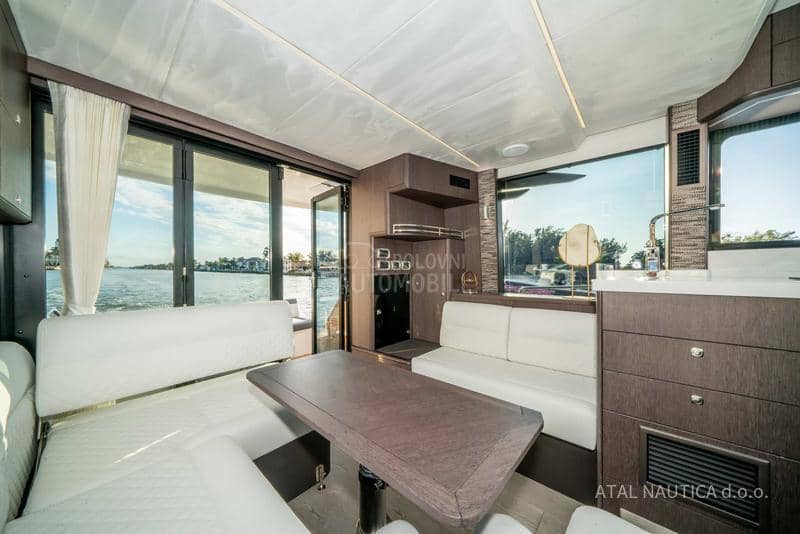 Galeon 400 FLY / 410 HTC