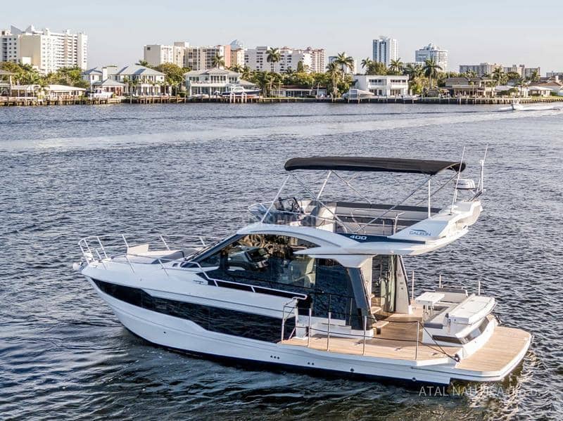 Galeon 400 FLY / 410 HTC