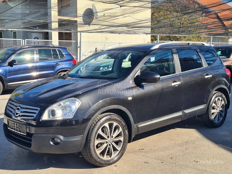 Nissan Qashqai + 2 2.0 B PANO 7 SED