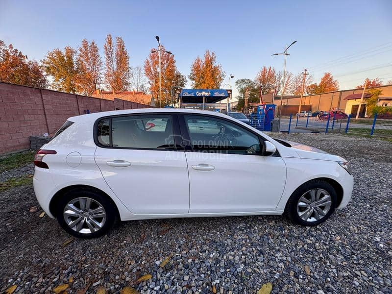 Peugeot 308 1.2