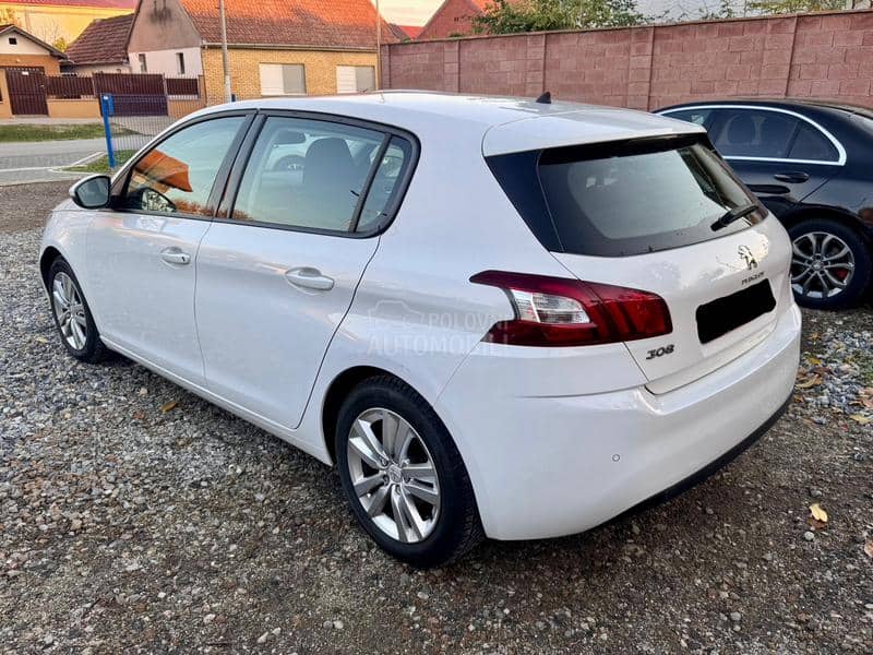 Peugeot 308 1.2
