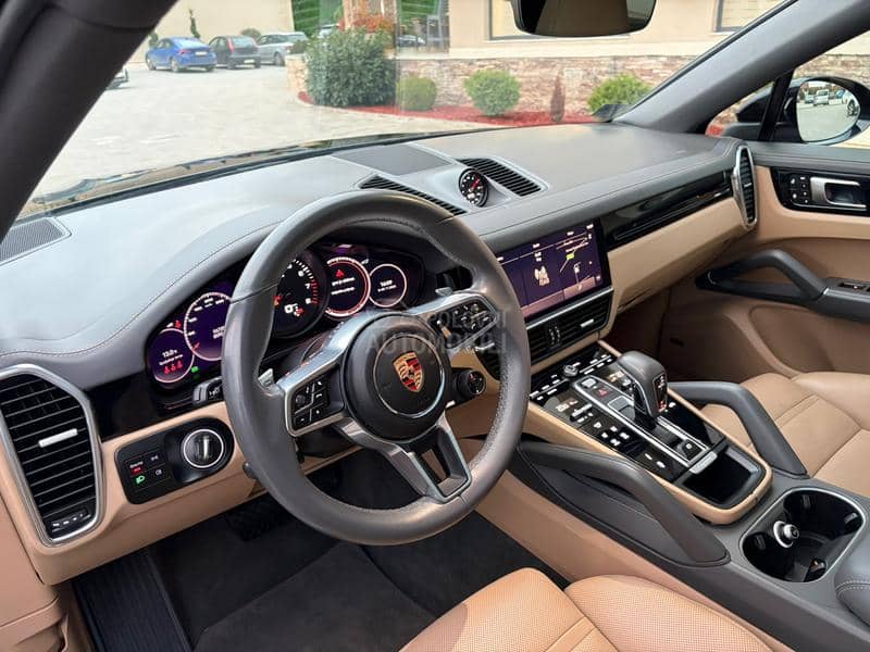 Porsche Cayenne COUPE