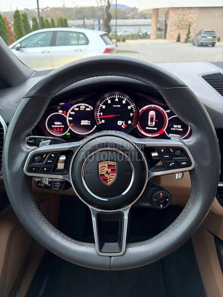 Porsche Cayenne COUPE