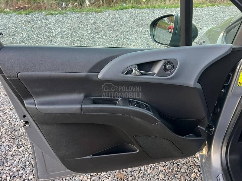 Opel Meriva 1.7CDTI COSMO NAV.