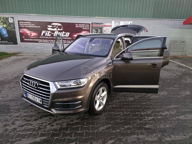 Audi Q7 SALONSKI.PRIMERAK