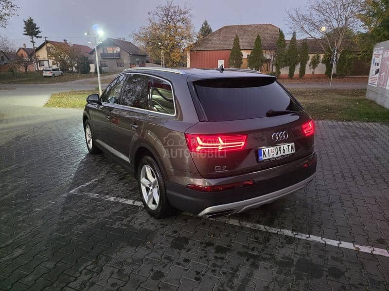 Audi Q7 SALONSKI.PRIMERAK