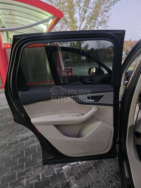 Audi Q7 SALONSKI.PRIMERAK