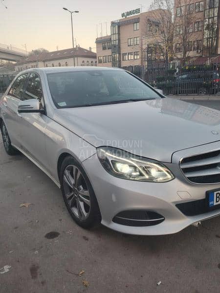 Mercedes Benz E 220 