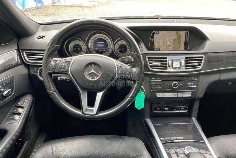 Mercedes Benz E 220 