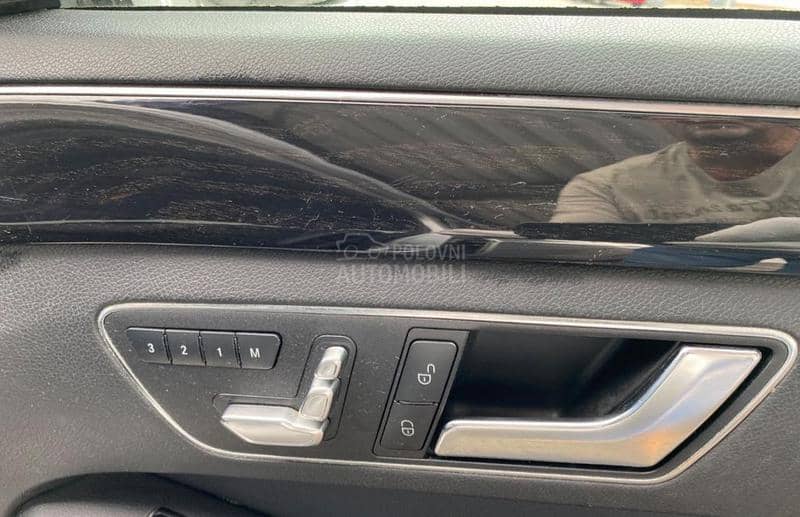 Mercedes Benz E 220 