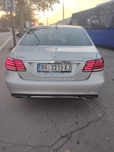 Mercedes Benz E 220 