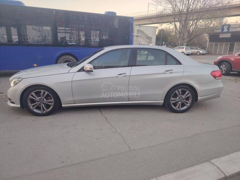 Mercedes Benz E 220 