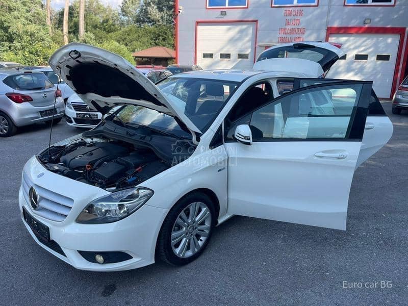 Mercedes Benz B 180 A U T O M A T