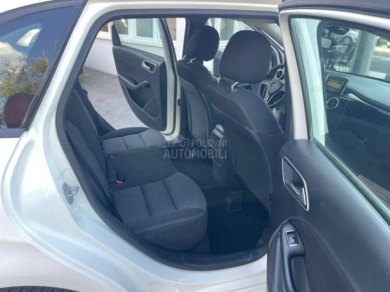 Mercedes Benz B 180 A U T O M A T