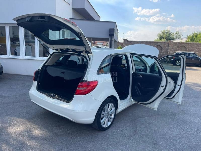 Mercedes Benz B 180 A U T O M A T
