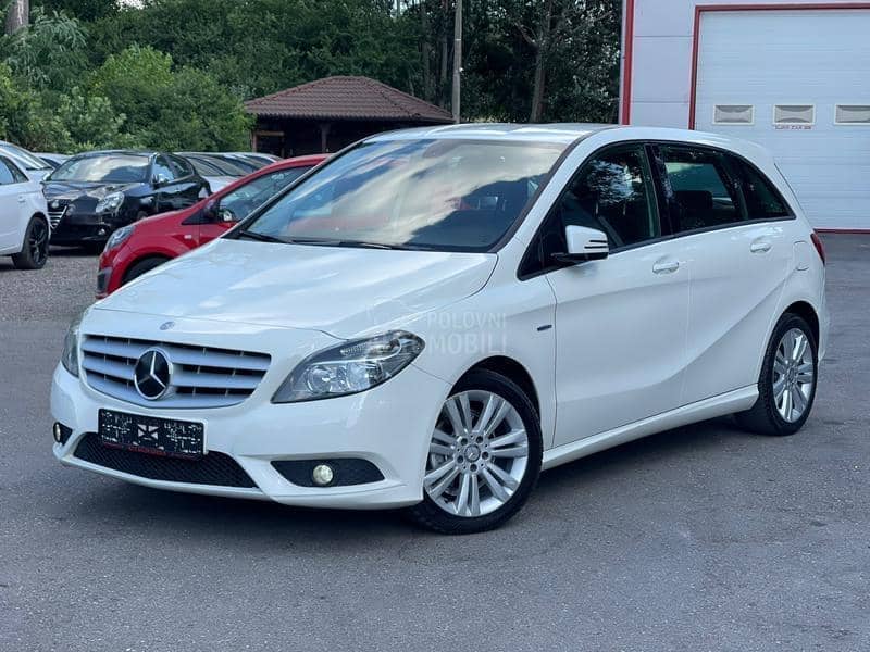 Mercedes Benz B 180 A U T O M A T