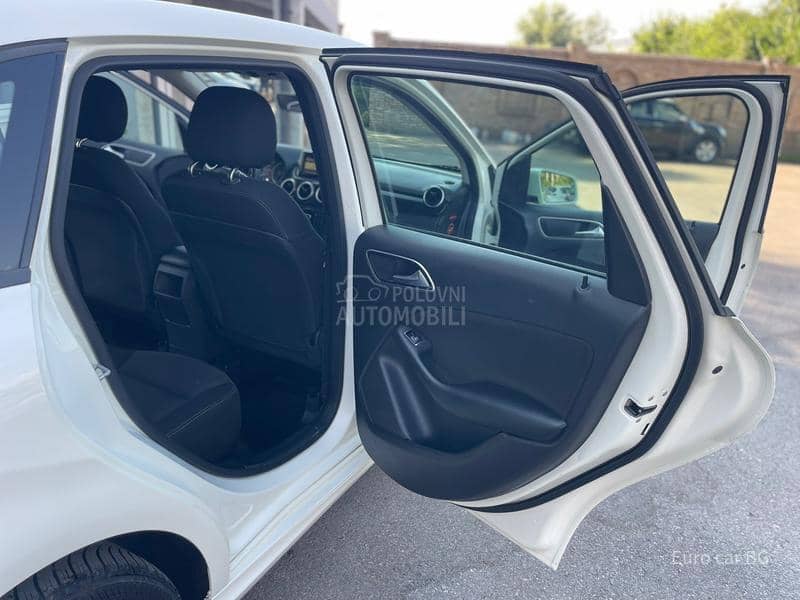 Mercedes Benz B 180 A U T O M A T