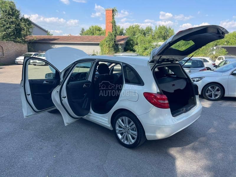 Mercedes Benz B 180 A U T O M A T