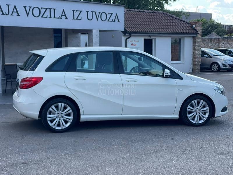 Mercedes Benz B 180 A U T O M A T
