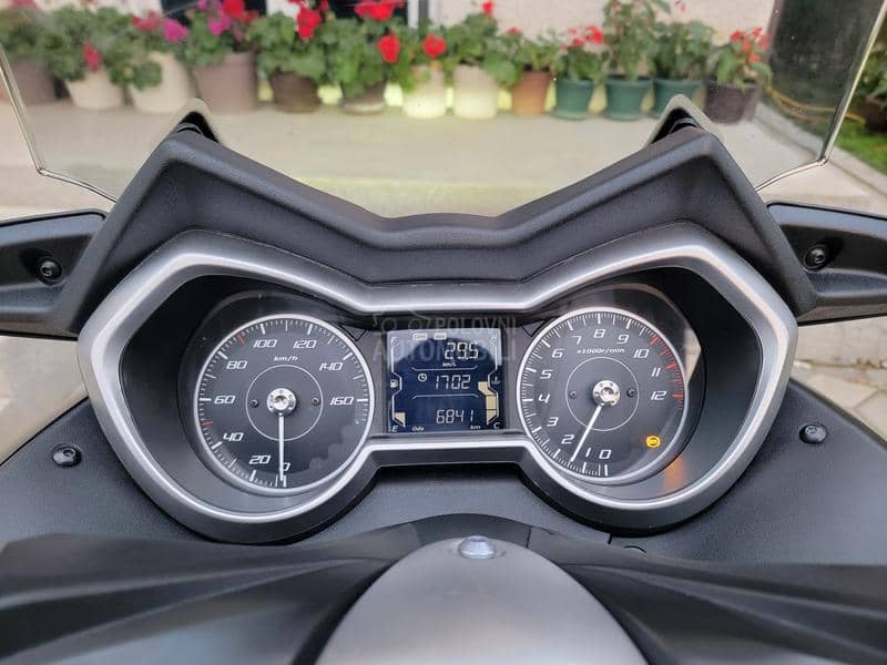 Yamaha X max