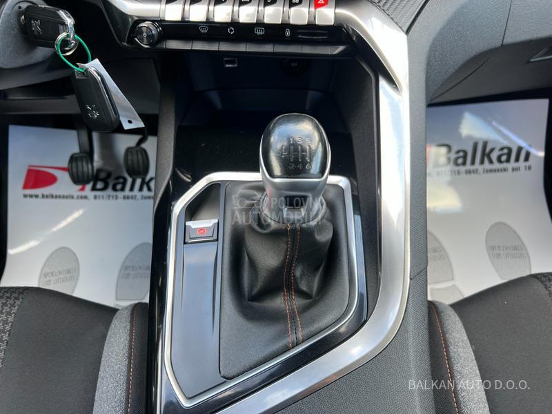 Peugeot 3008 1.5 HDI/NAV/LED