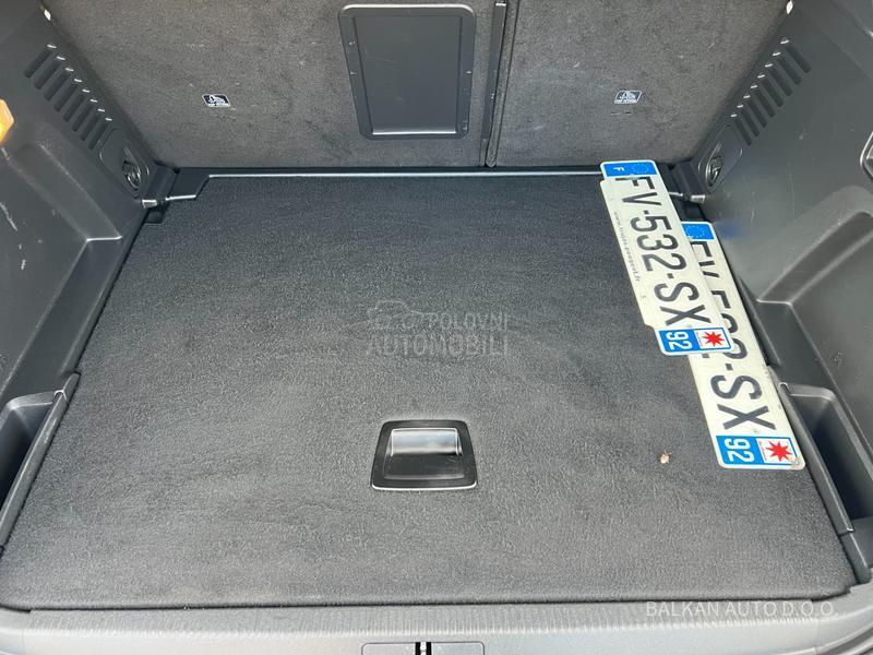 Peugeot 3008 1.5 HDI/NAV/LED