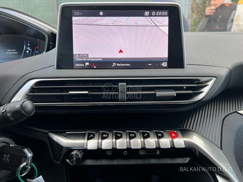 Peugeot 3008 1.5 HDI/NAV/LED